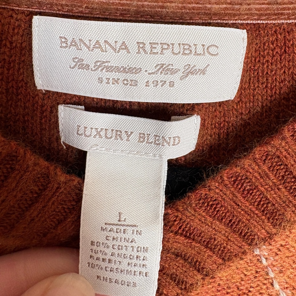 Banana Republic V-Neck Argyle Sweater - Rust and Gray - Academia Cabincore - Picture 4 of 4